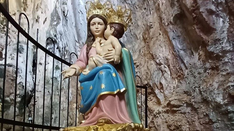 A Nossa Senhora da Gruta em "Praia a Mare", na Calabria