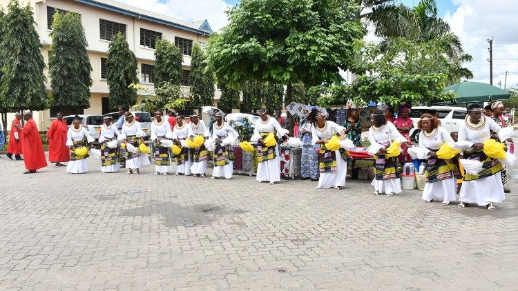 O Segundo Congresso Internacional de Liturgistas Africanos em Dar es Salaam, Tanz&acirc;nia.