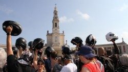 Bênção dos Capacetes (©Agência Ecclesia)