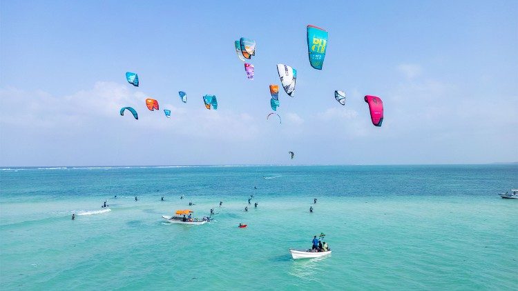 2026.08.13 Mashindano ya kimataifa ya kitesurfing ya Kombe la Zanzibar