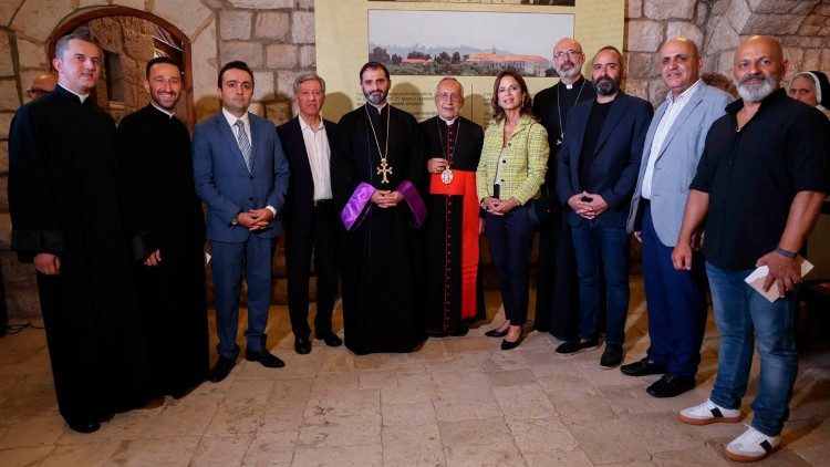 &laquo;Ոգեղէն Աւանդի Վկայութիւն&raquo;  ցուցահանդէսի բացումը