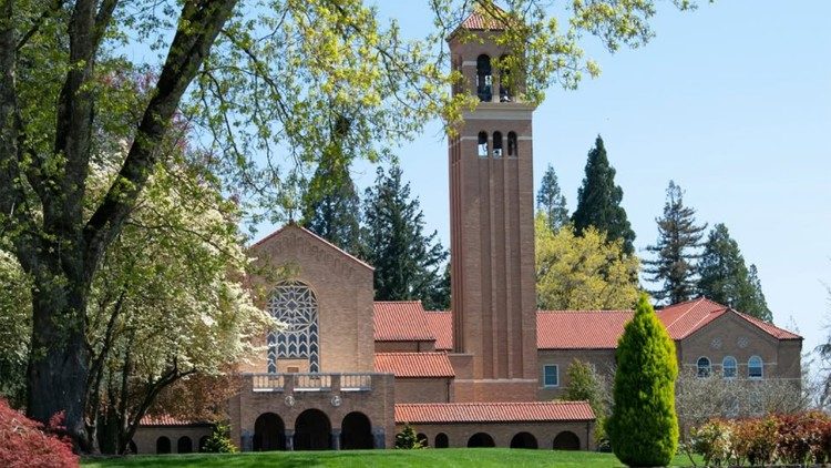 Abacia Benediktine e Mount Angel, Oregon, në Shtetet e Bashkuara të Amerikës