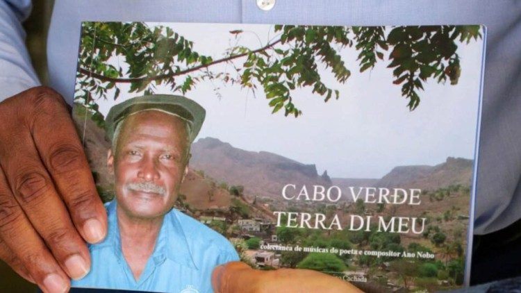 O livro da autoria do P. Firmino S&aacute; Cachada
