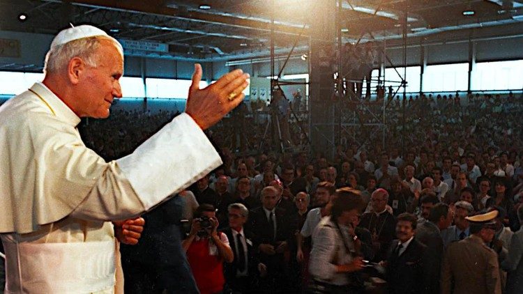 II. János Pál pápa a Rimini Meetingen 1982 augusztusában 