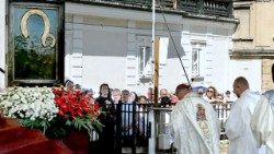Os votos renovados de Jasna Góra diante do ícone da Virgem de Częstochowa