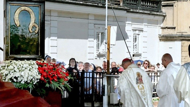 Renewal of the Jasna G&oacute;ra Vows of the Polish Nation, 70 years after they were first made in 1956. It is presided by the Primate of Poland, Archbishop Wojciech Polak, with bishops and numerous faithful who arrived on foot pilgrimages in attendance.