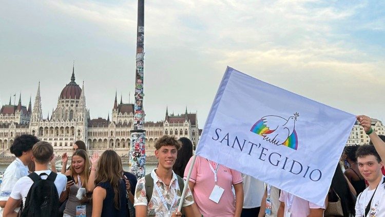 Les jeunes rassemblés dans la capitale hongroise, le 29 août 2026, pour la rencontre pour la paix organisée par Sant'Egidio.