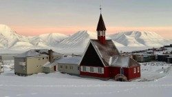 Église de Longyearbyen dans le Svalbard, archipel le plus au nord de la Norvège, dans l'Arctique.