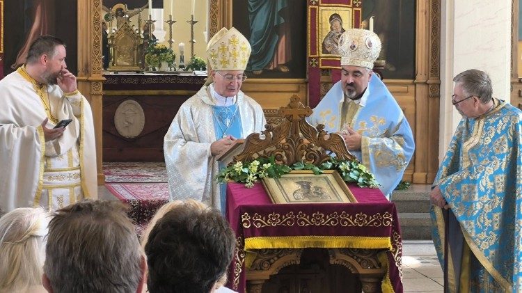 църквата в България