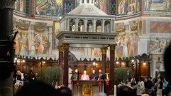 La veglia ecumenica a Santa Maria in Trastevere