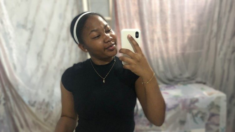 Sandy Manhi&ccedil;a