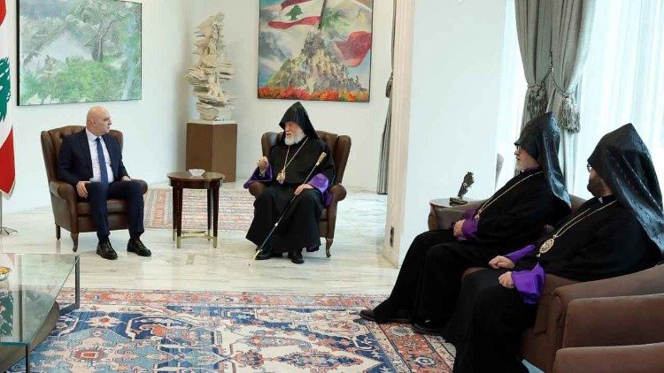 2026.04.02 Aram I visita il Presidente Aoun