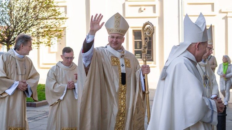 Agnietės Čisler  / Kauno arkivyskupijos nuotr. / Arkivyskupas K. Kėvalas, 2025 m. Velykos