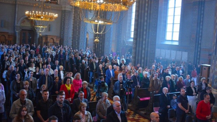 Na Uskrs u đakovačkoj katedrali (Foto: TUDJOS)