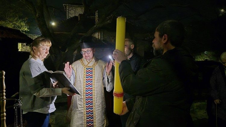 Пасхално бдение във Велико Търново