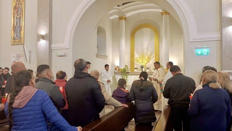 Пасхално бдение в Белене