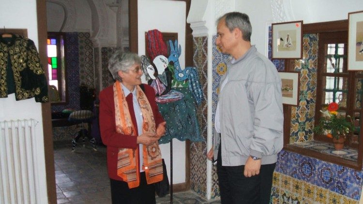 Der heutige Papst, damals Pater Prevost, bei einem fr&uuml;heren Besuch in Algier