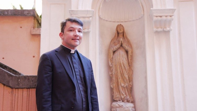 Fr. Carlos Londono