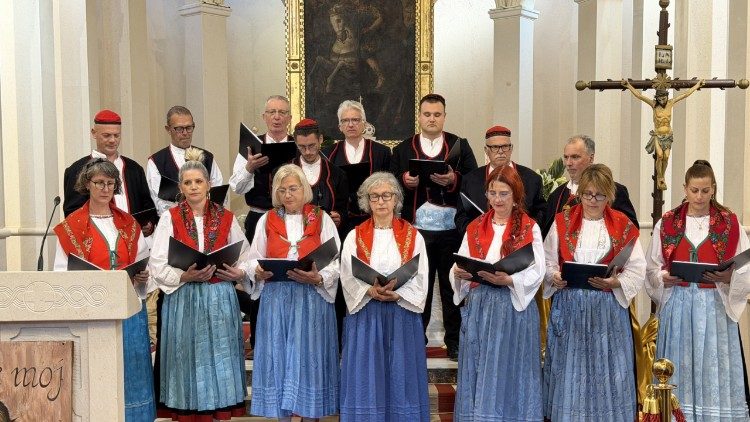 29. smotra izvornog pučkog crkvenog pjevanja Šibenske biskupije (Foto: Ivo Kronja)