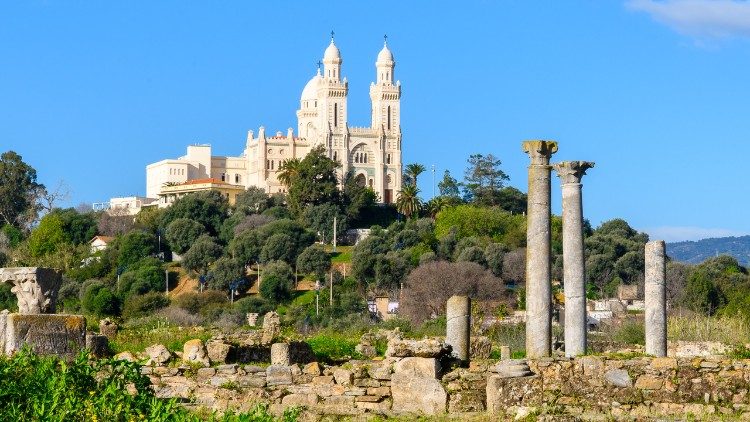 Alcune colonne nel sito archeologico di Ippona