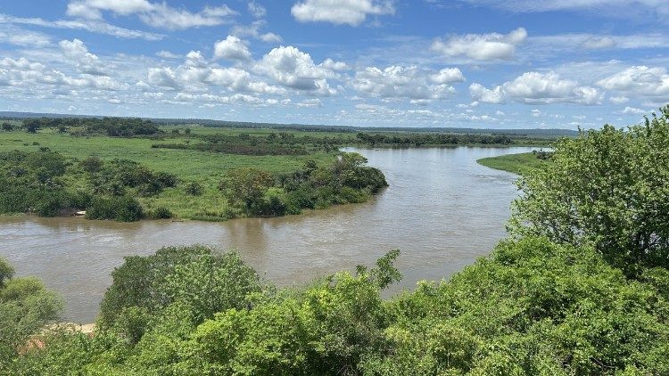 Les boucles du fleuve Kwanza depuis le sanctuaire de Muxima