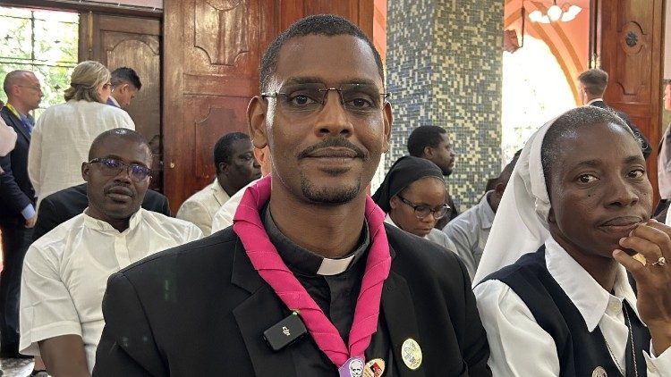 Fr. Samir Alrafayne at Our Lady of Fatima Parish in Luanda for the Holy Father’s meeting with bishops, priests, deacons, consecrated men and women, and pastoral workers, on Monday, 20 April
