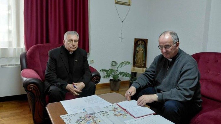 2026.04.22 15943-Bishop Stojanov meets with the director of Macedonian Caritas