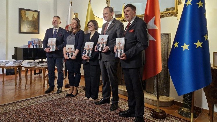 Polska Ambasada przy Stolicy Apostolskiej, prezentacja książki „Najciekawsze chwile Roku Świętego 2025”