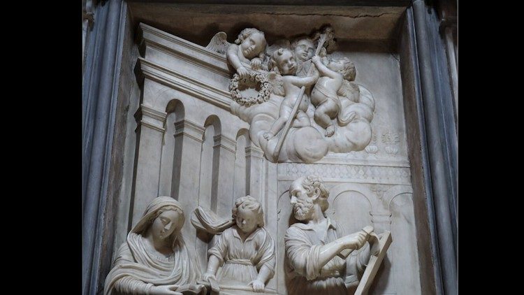  La Sagrada Familia en el taller de San Jos&eacute;, alto relieve de m&aacute;rmol, principios del siglo XIX, Carrara, Iglesia del Sufragio.