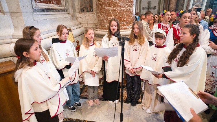 Śpiewała schola z parafii pw. św. Kazimierza w Radomiu