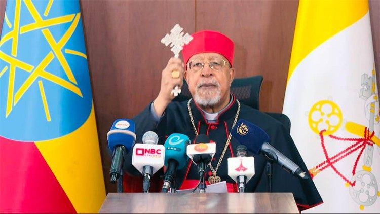 ብፁዕ ካርዲናል አቡነ ብርሃነኢየሱስ ሊቀጳጳሳት ዘካቶሊካውያን - የማህደር ምስል 