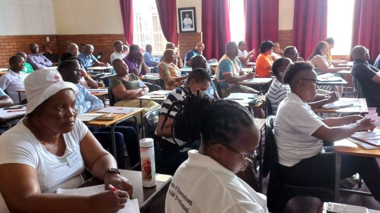 Forte representa&ccedil;&atilde;o de dioceses como Pret&oacute;ria, Kimberley, Manzini e Queenstown, no Curso sobre Lideran&ccedil;a na Igreja sinodal