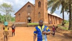 Camarões - Igreja na parte leste do país