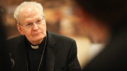 Erdő Péter bíboros, Esztergom-budapesti érsek  