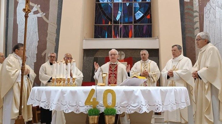 Proslava 40. obljetnice biskupskoga ređenja umirovljenoga banjolučkog biskupa mons. Franje Komarice