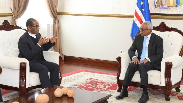 Le cardinal Dom Arlindo Furtado reçu par le président du Cap-Vert, le 12 janvier 2026. 