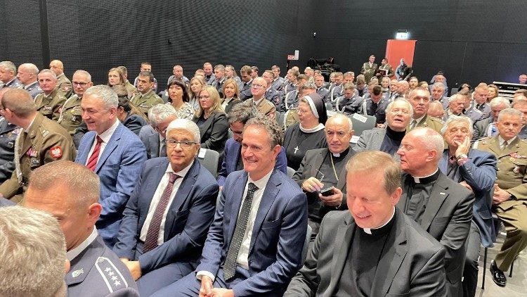 Wyr&oacute;żnienie Benemerenti przyznano sekcji polskiej Radia Watykańskiego, „L’Osservatore Romano” i Vatican News