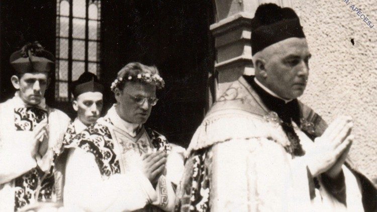 Alfred Delp bei seiner Primiz in Lampertheim