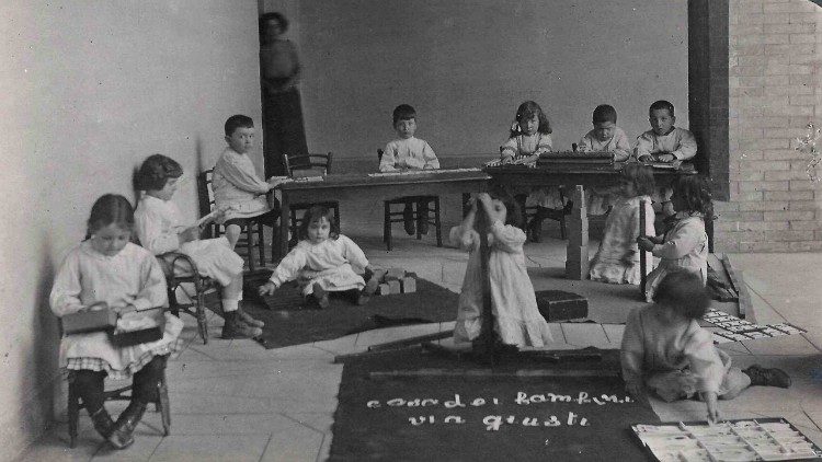 La casa dei bambini in via Giusti (1912). Archivio Generale delle Francescane Missionarie di Maria- FMM