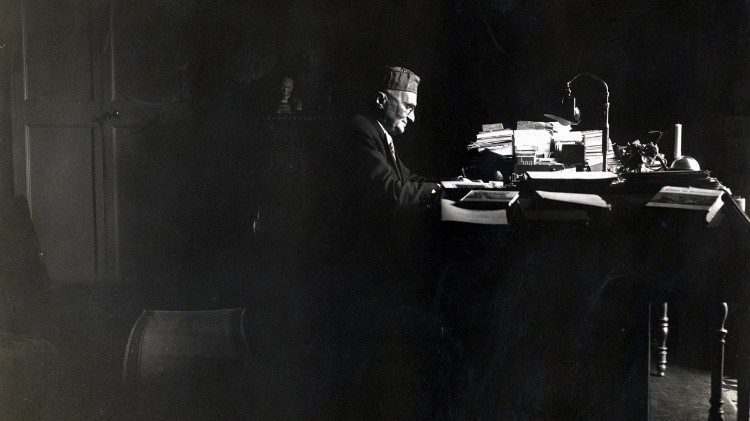 Ludwig Pollak në studion e tij në Palazzo Odescali në Piazza degli Apostoli, 1935-1943, Romë, Muzeu i Romës