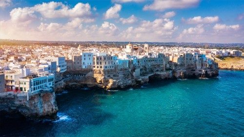 Bari, primo Simposio delle Chiese cristiane. Olivero: il dialogo pi&ugrave; forte della guerra