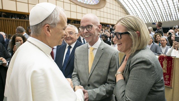 John Allen, with his wife, Elise Allen, greeting Pope Leo XIV