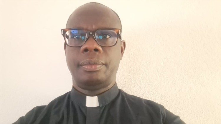 Le p&egrave;re Abissa Yao Cyrille, recteur du grand s&eacute;minaire national de philosophie de Daloa en C&ocirc;te d’Ivoire