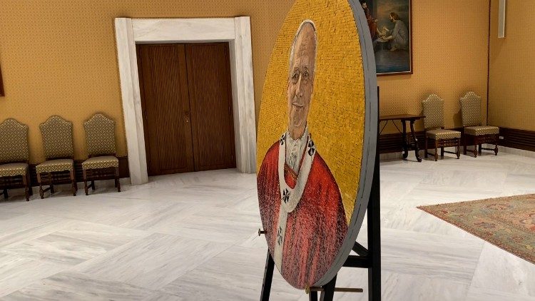 Il ritratto a mosaico di Papa Leone XIV