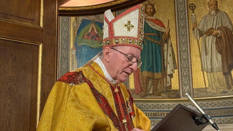 Kardinál Pietro Parolin v Kodaňské katedrále