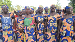 Norte dos Camarões: "dezenas de pessoas cantaram, dançaram e partilharam as alegrias e dores do dia a dia ..."