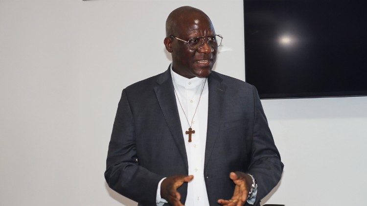 Prof. Doutor Padre Filipe Sungo, Reitor da Universidade Católica de Moçambique (UCM)