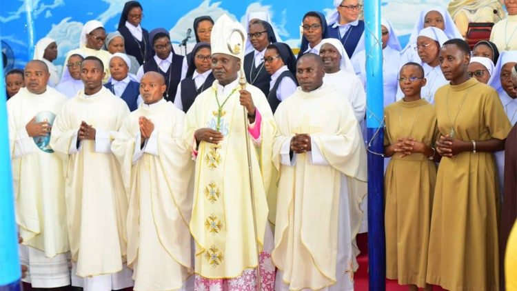 Waamini Walei wana mchango mkubwa katika malezi ya Mapadre