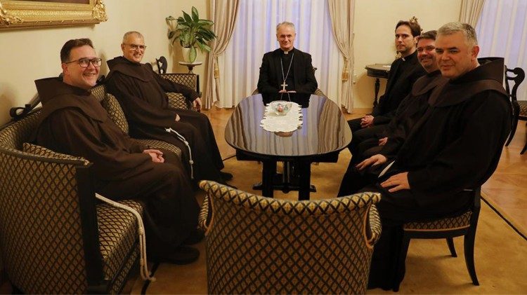 Nadbiskup Dražen Kutleša primio fra Massima Fusarellija (Foto: TUZGN)