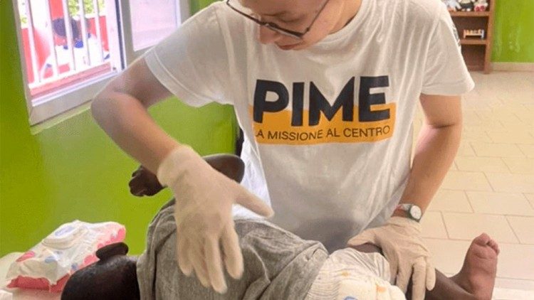 As crian&ccedil;as acolhidas, cuidadas, chamadas pelo nome e respeitadas em sua singularidade ...